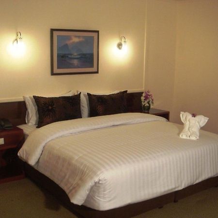White Orchid Hotel Банкок Екстериор снимка
